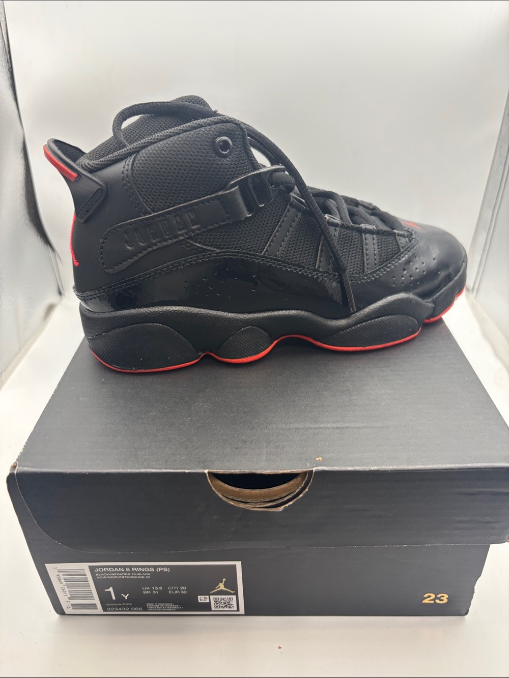 Jordan Black/Red Retro Basketball Sneakers